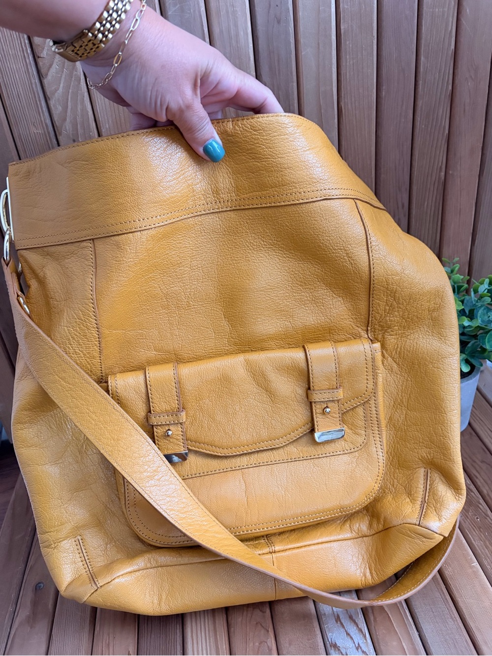Banana Republic Yellow Pebbled Leather Hobo Shoulder Bag EUC - Picture 11 of 15